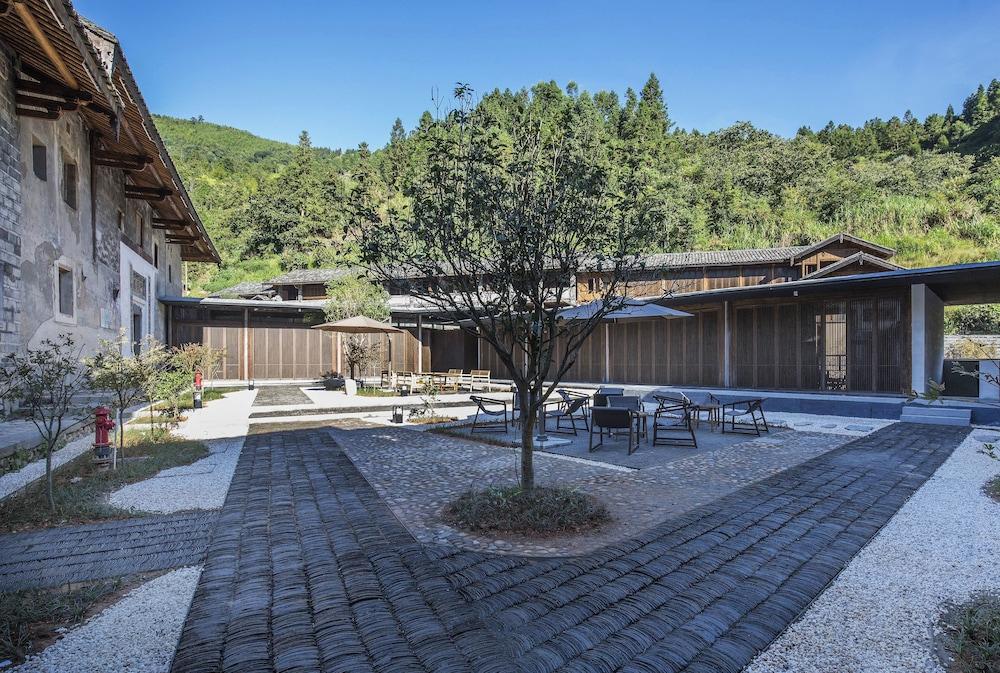 Qingpu Nanjing Taxia Culture Retreat Hotel Zhangzhou ภายนอก รูปภาพ